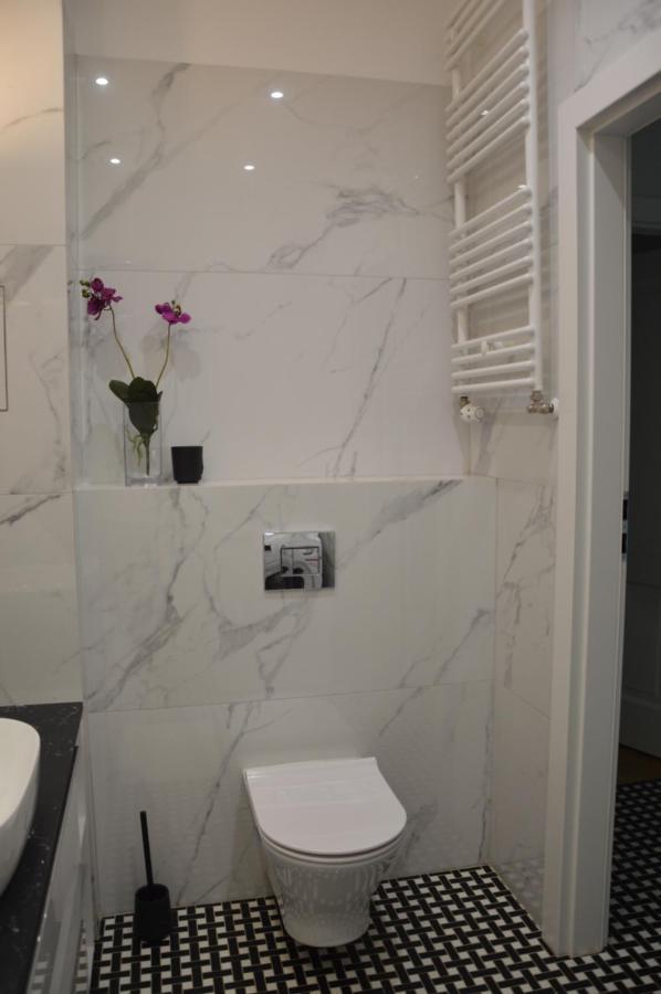 Almi Apartment, Moderno Z Podziemnym Parkingiem