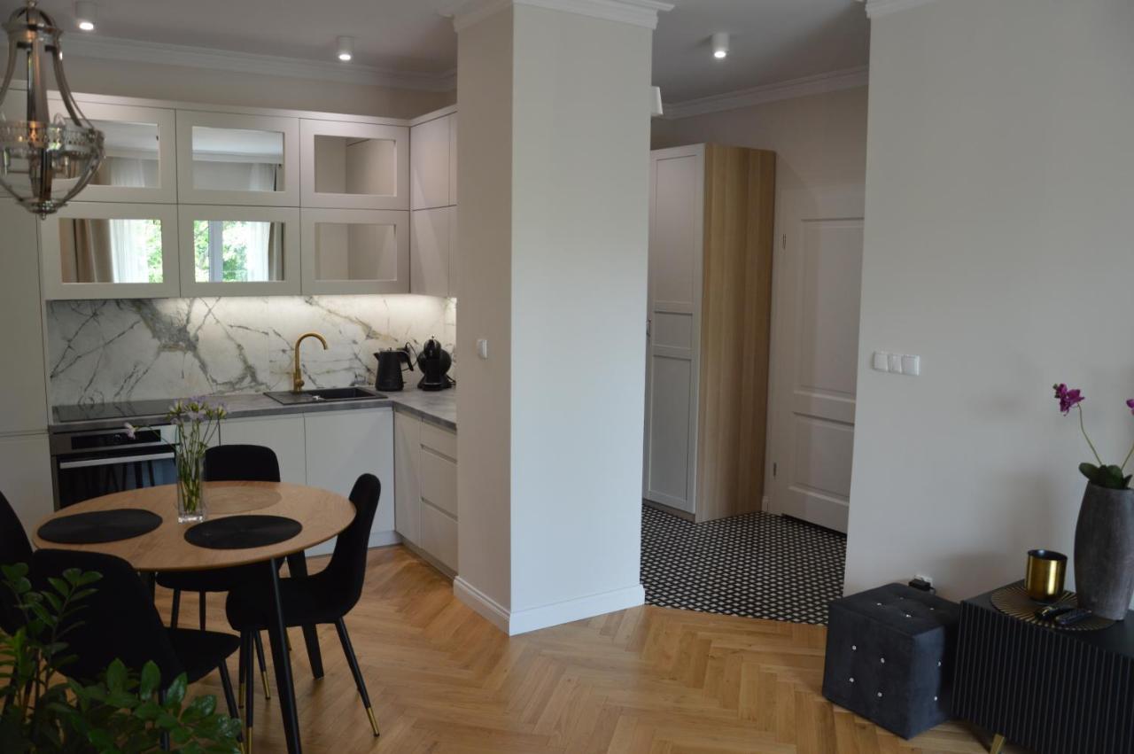 Almi Apartment, Moderno Z Podziemnym Parkingiem Apartment