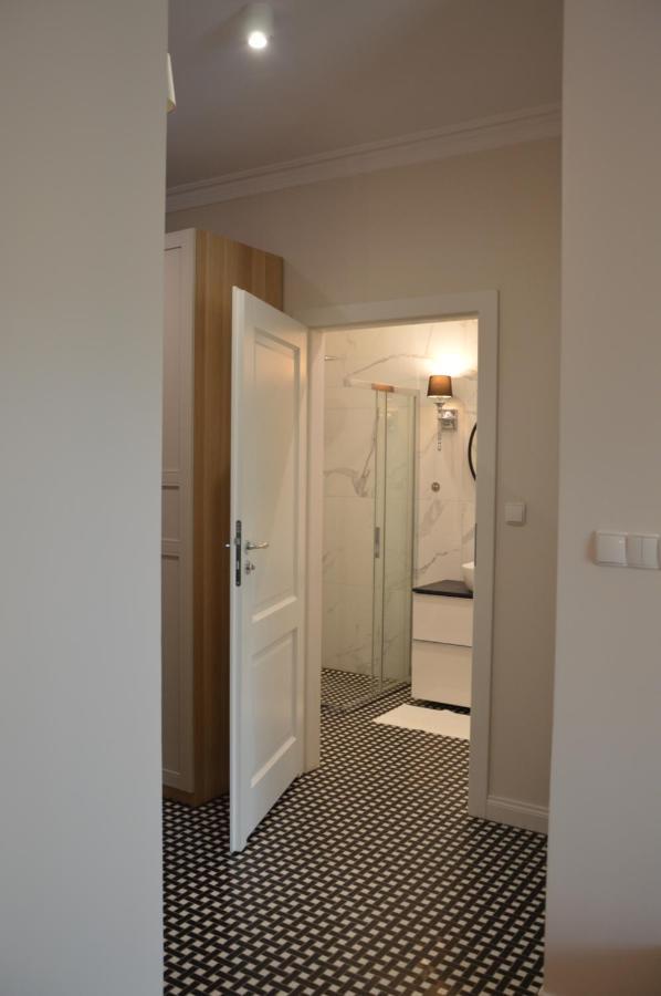 Almi Apartment, Moderno Z Podziemnym Parkingiem